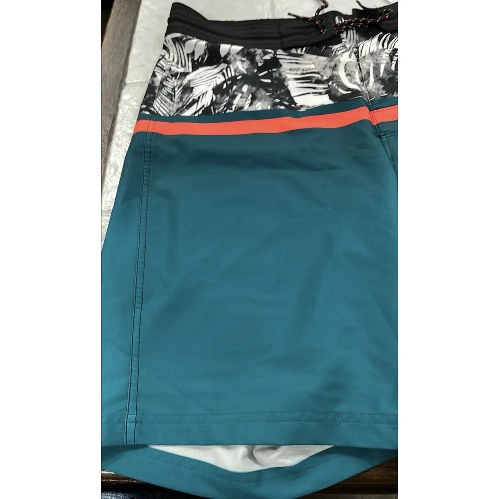 Old Navy California Mens Swim Shorts Size 38 Teal Green With Floral Design